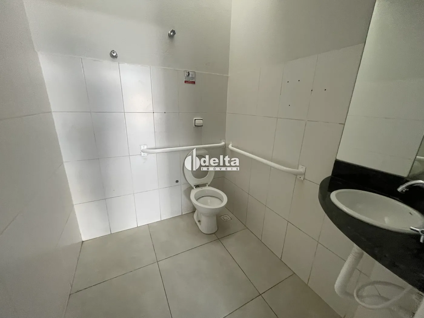 Alugar Loja / Padr&atilde;o em Uberl&acirc;ndia R$ 9.500,00 - Foto 16