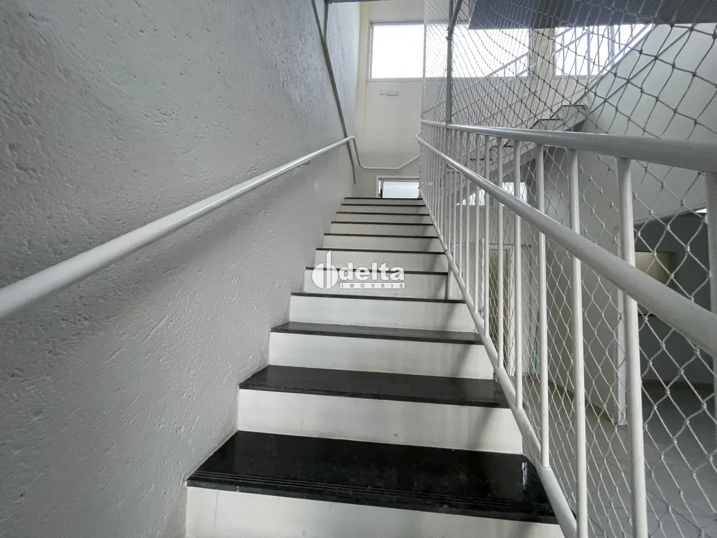 Alugar Loja / Padr&atilde;o em Uberl&acirc;ndia R$ 9.500,00 - Foto 19