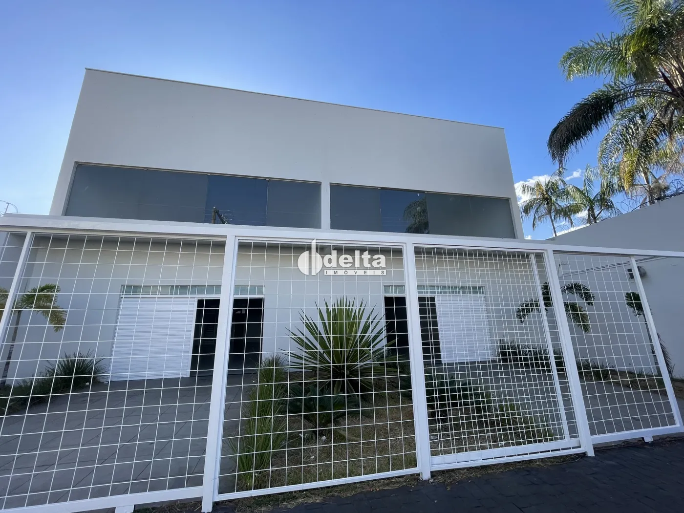 Alugar Loja / Padr&atilde;o em Uberl&acirc;ndia R$ 9.500,00 - Foto 1