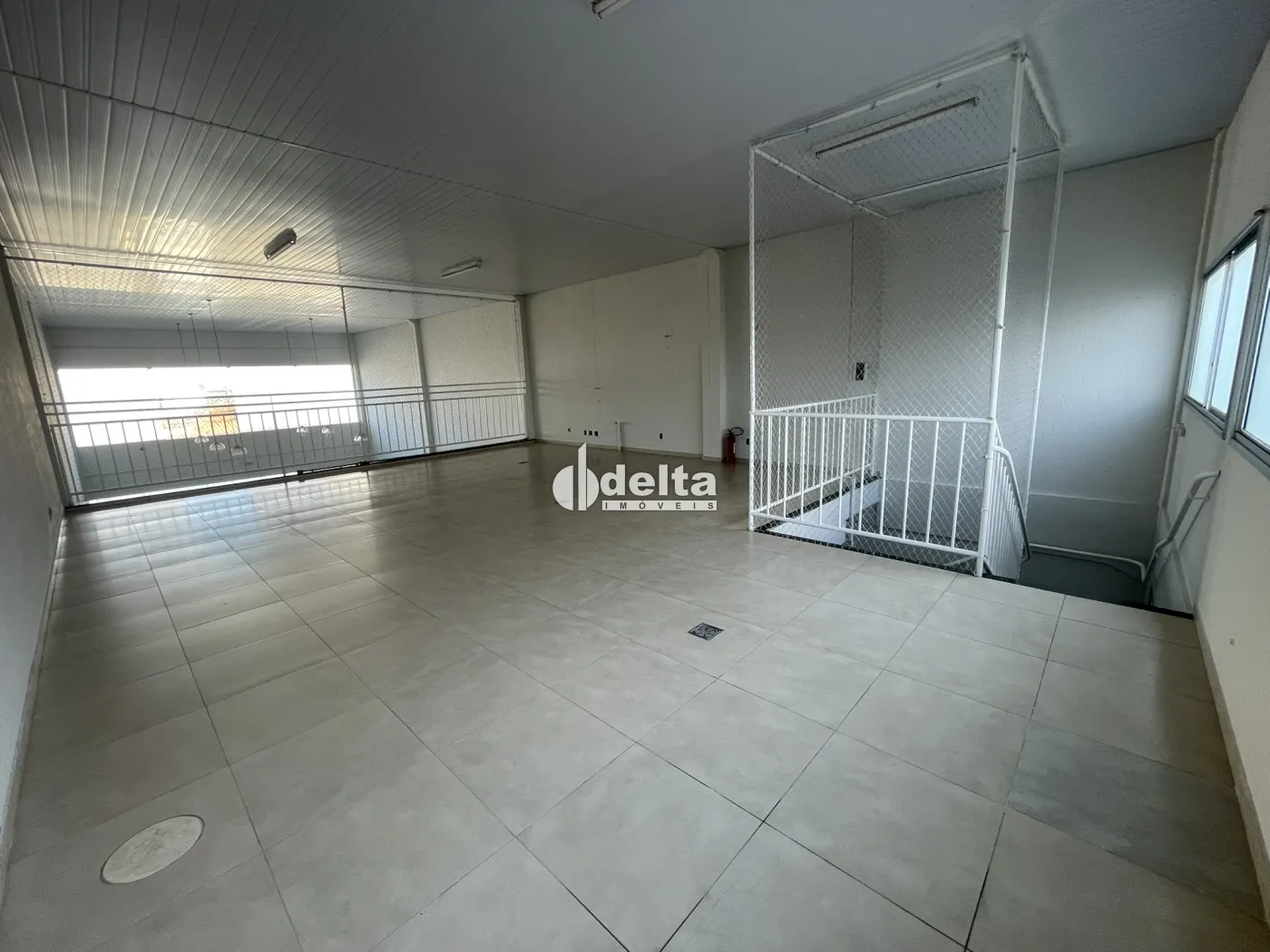 Alugar Loja / Padr&atilde;o em Uberl&acirc;ndia R$ 9.500,00 - Foto 20