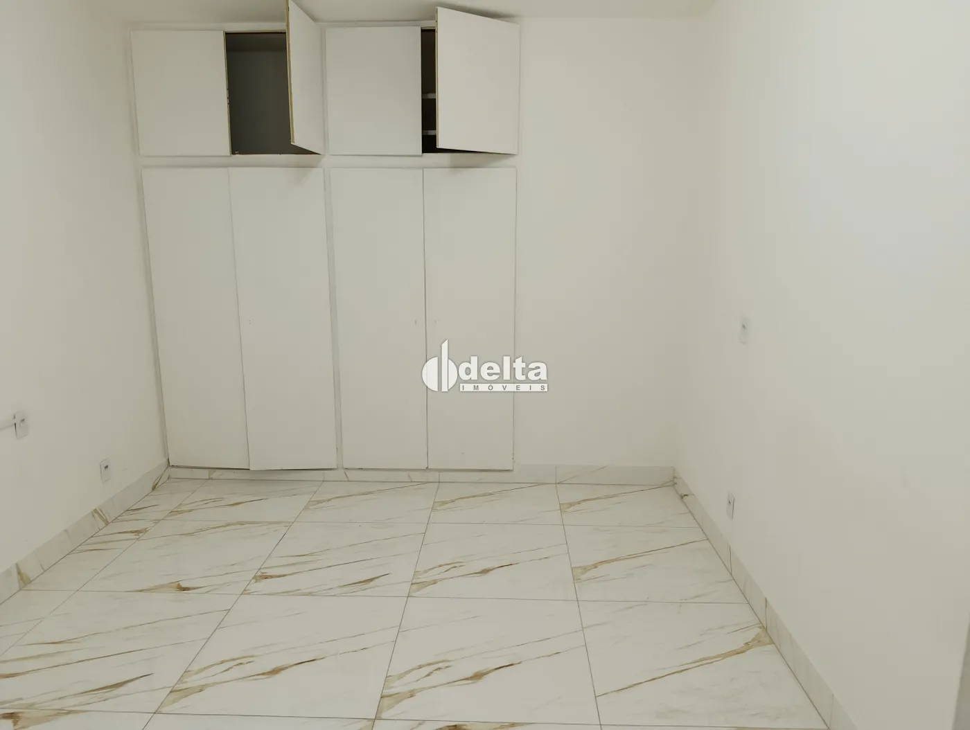 Alugar Loja / Padr&atilde;o em Uberl&acirc;ndia R$ 4.500,00 - Foto 9