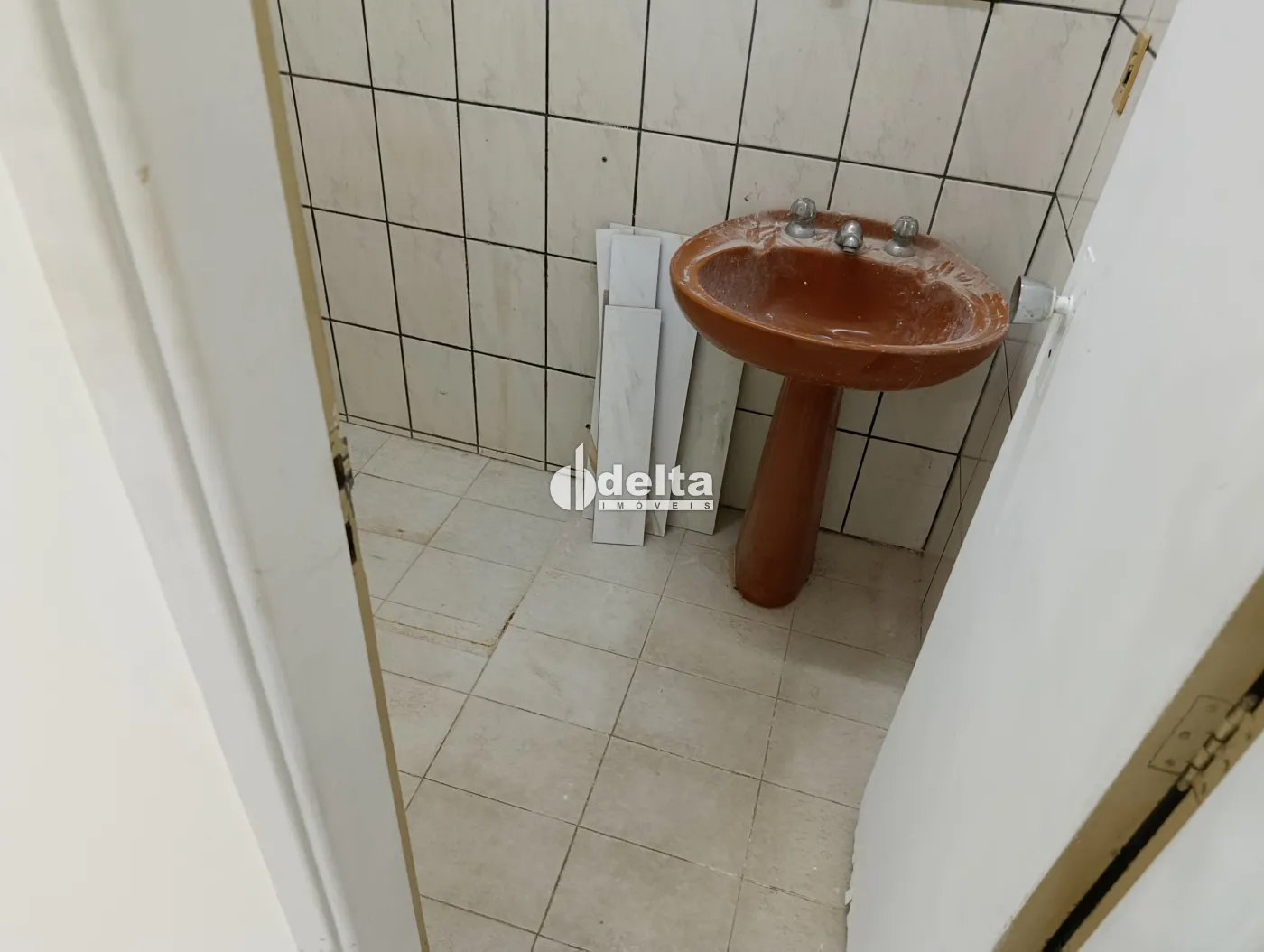 Alugar Loja / Padr&atilde;o em Uberl&acirc;ndia R$ 4.500,00 - Foto 10