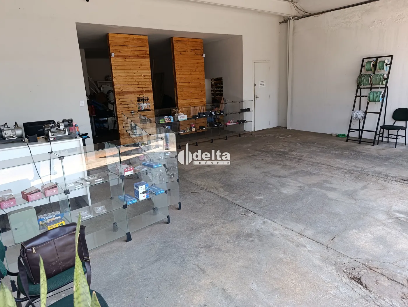 Alugar Loja / Padr&atilde;o em Uberl&acirc;ndia R$ 4.500,00 - Foto 12