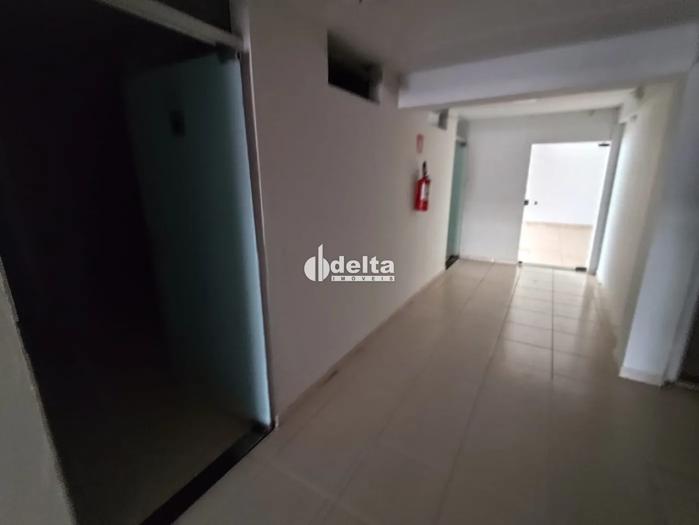 Alugar Loja / Padr&atilde;o em Uberl&acirc;ndia R$ 10.000,00 - Foto 14