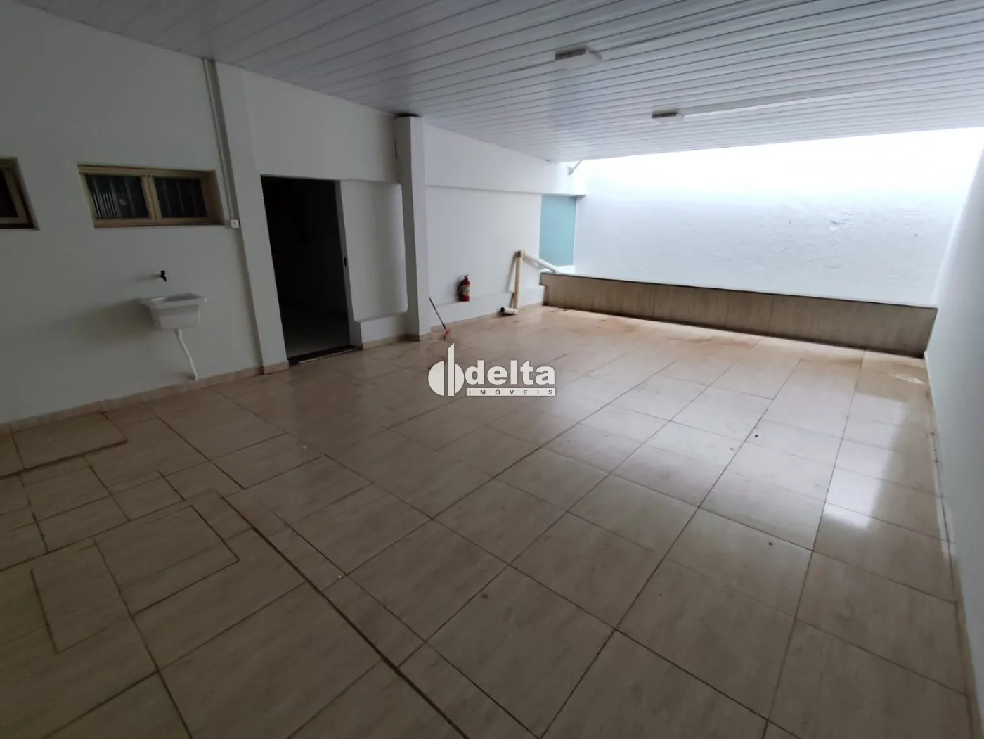 Alugar Loja / Padr&atilde;o em Uberl&acirc;ndia R$ 10.000,00 - Foto 15