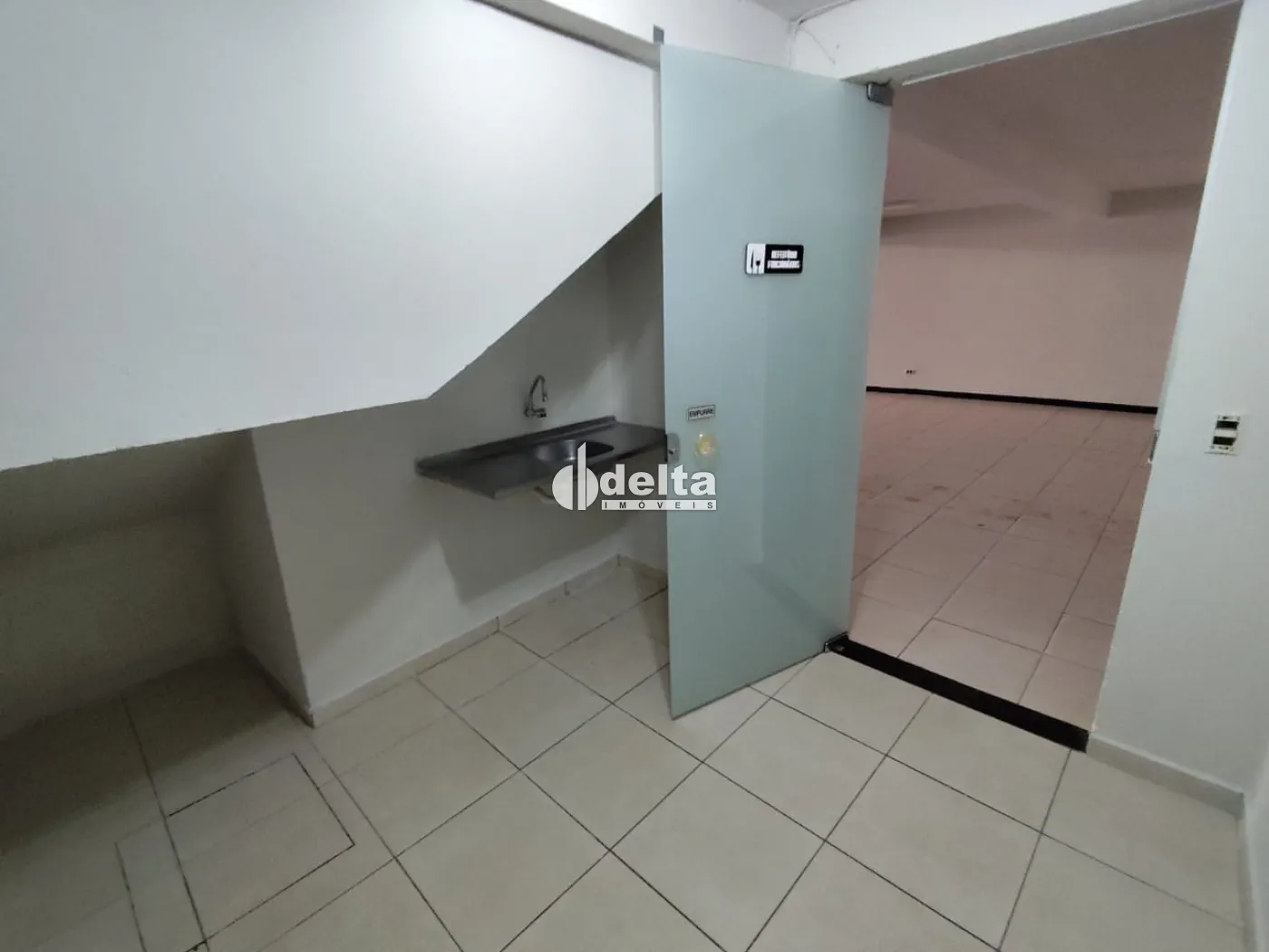 Alugar Loja / Padr&atilde;o em Uberl&acirc;ndia R$ 10.000,00 - Foto 16