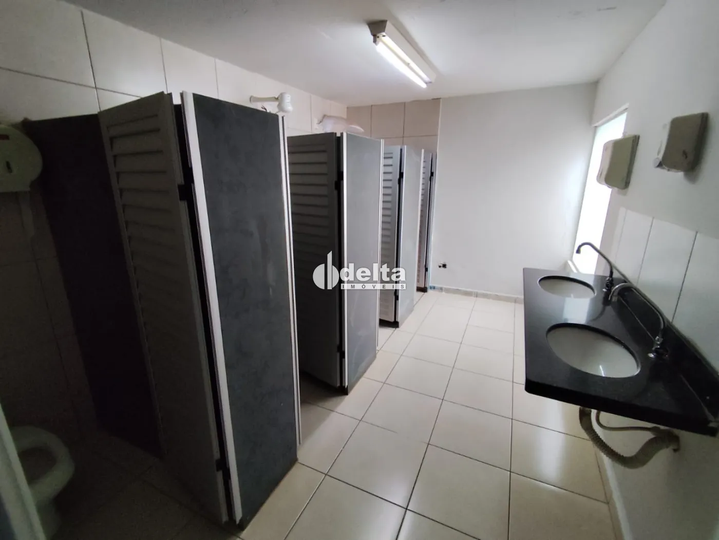 Alugar Loja / Padr&atilde;o em Uberl&acirc;ndia R$ 10.000,00 - Foto 17