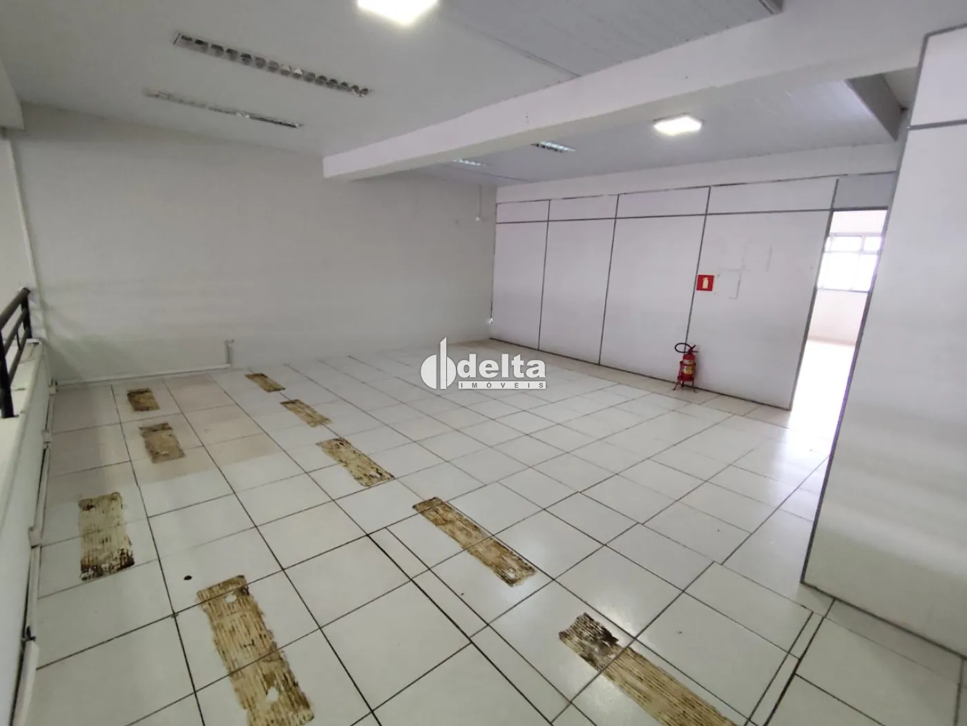 Alugar Loja / Padr&atilde;o em Uberl&acirc;ndia R$ 10.000,00 - Foto 18