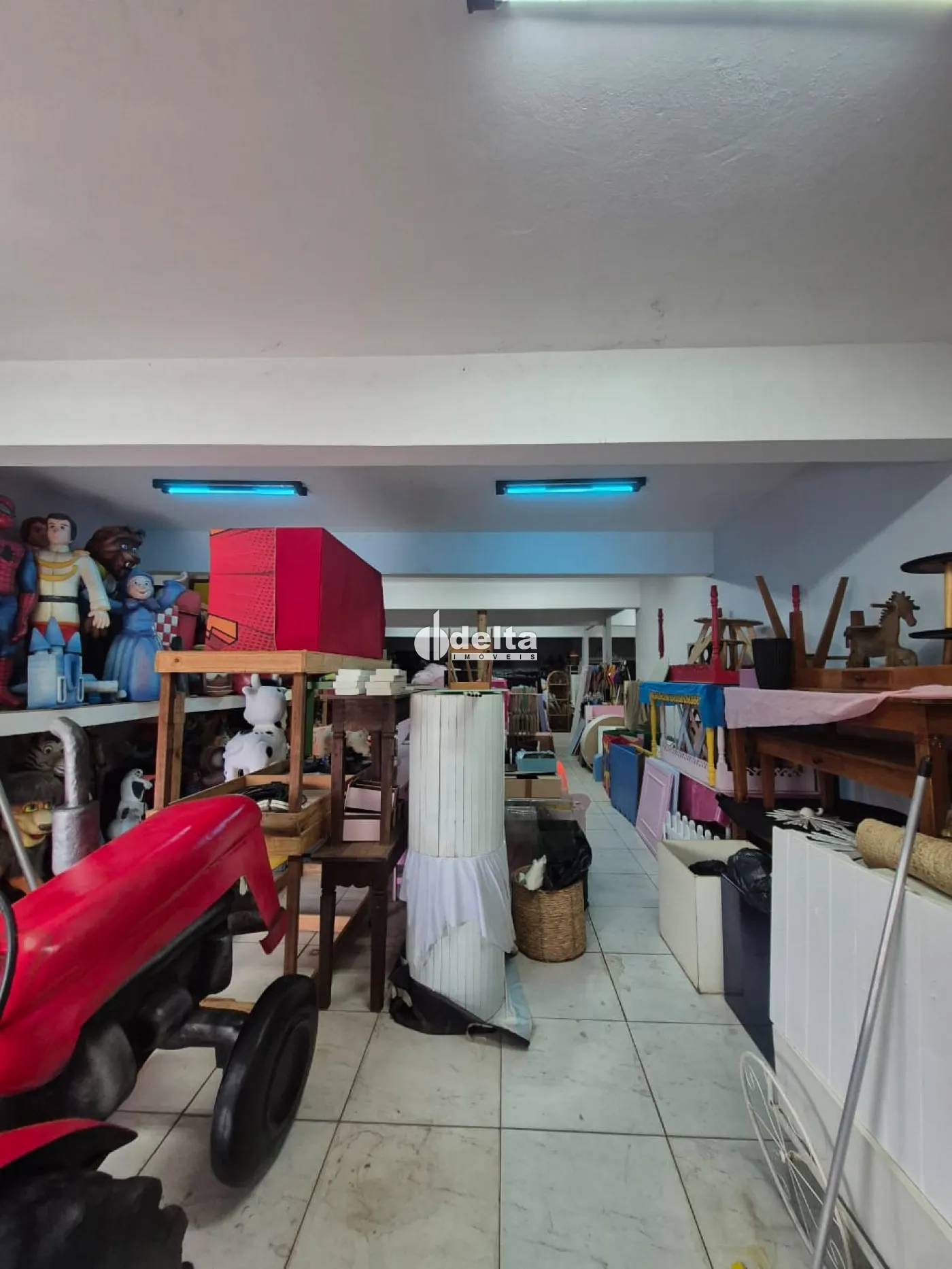 Comprar Loja / Padr&atilde;o em Uberl&acirc;ndia R$ 800.000,00 - Foto 2