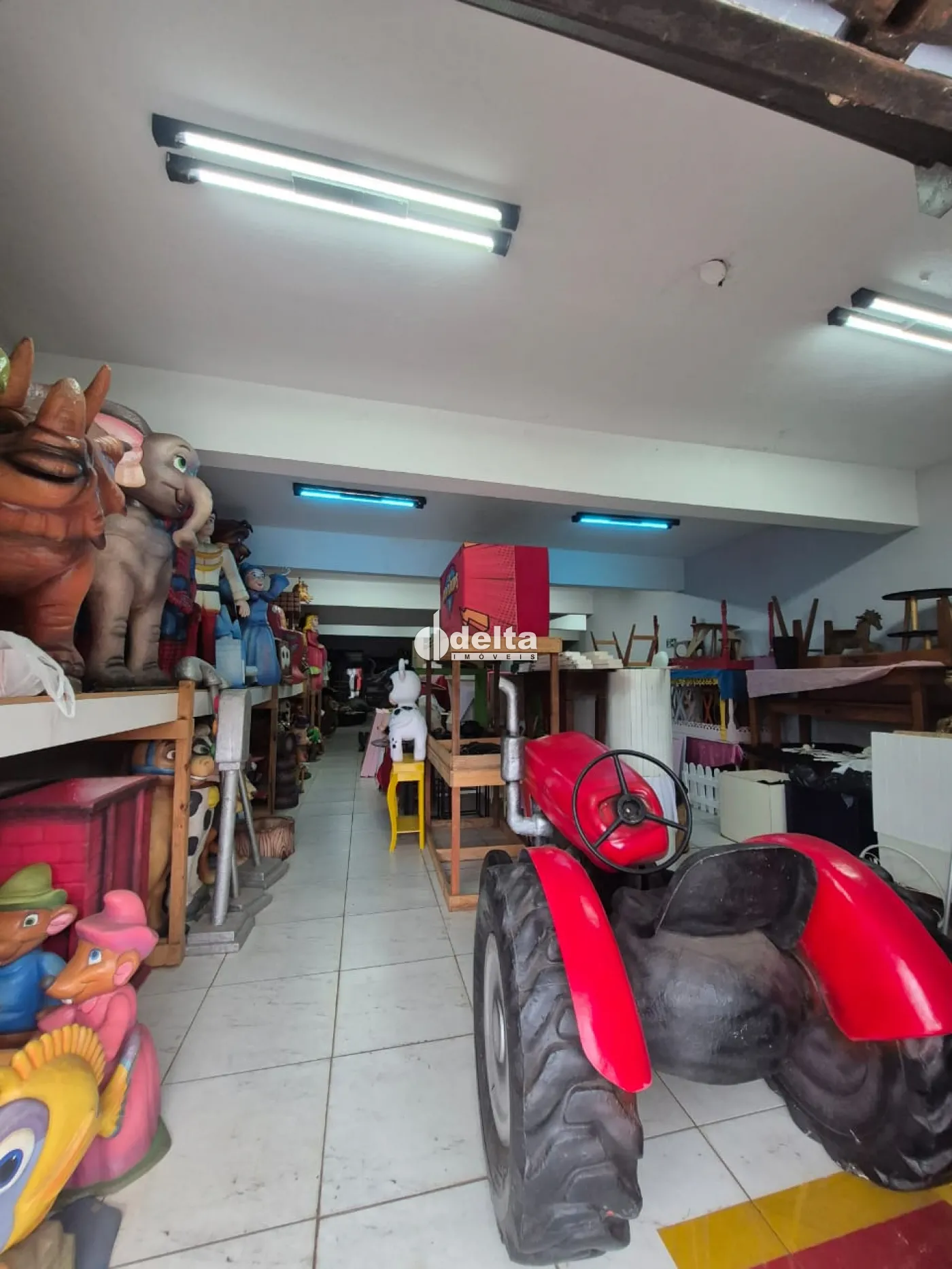 Comprar Loja / Padr&atilde;o em Uberl&acirc;ndia R$ 800.000,00 - Foto 4