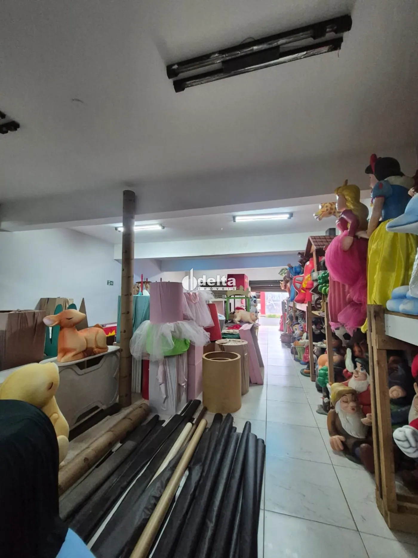 Comprar Loja / Padr&atilde;o em Uberl&acirc;ndia R$ 800.000,00 - Foto 17