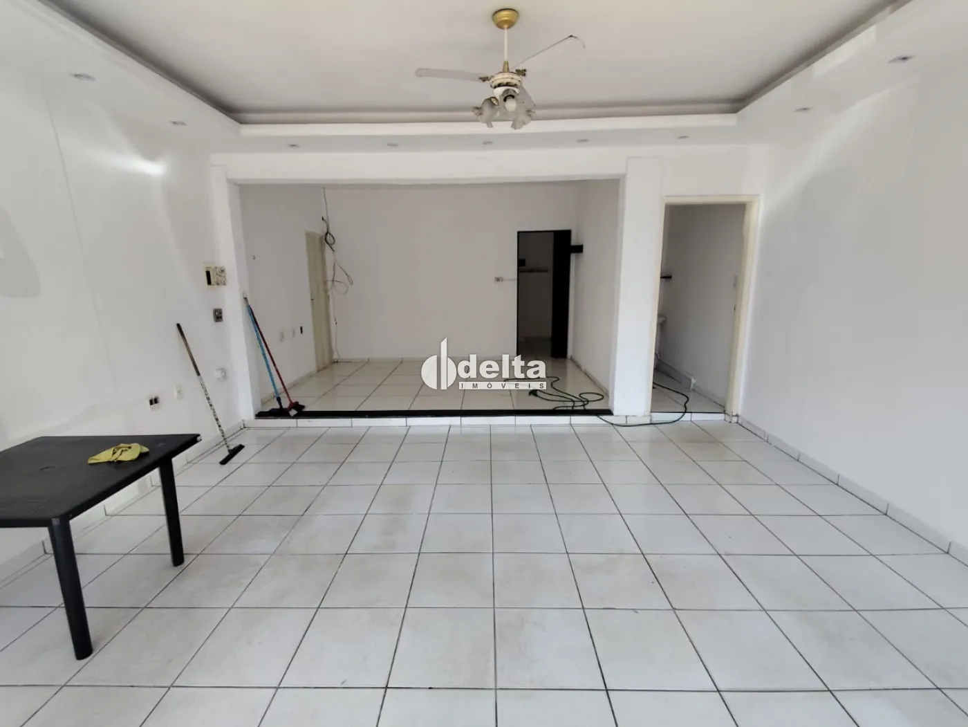 Alugar Loja / Padr&atilde;o em Uberl&acirc;ndia R$ 4.000,00 - Foto 4