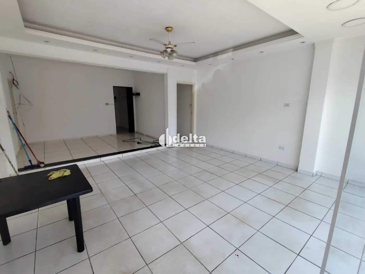 Alugar Loja / Padr&atilde;o em Uberl&acirc;ndia R$ 4.000,00 - Foto 6