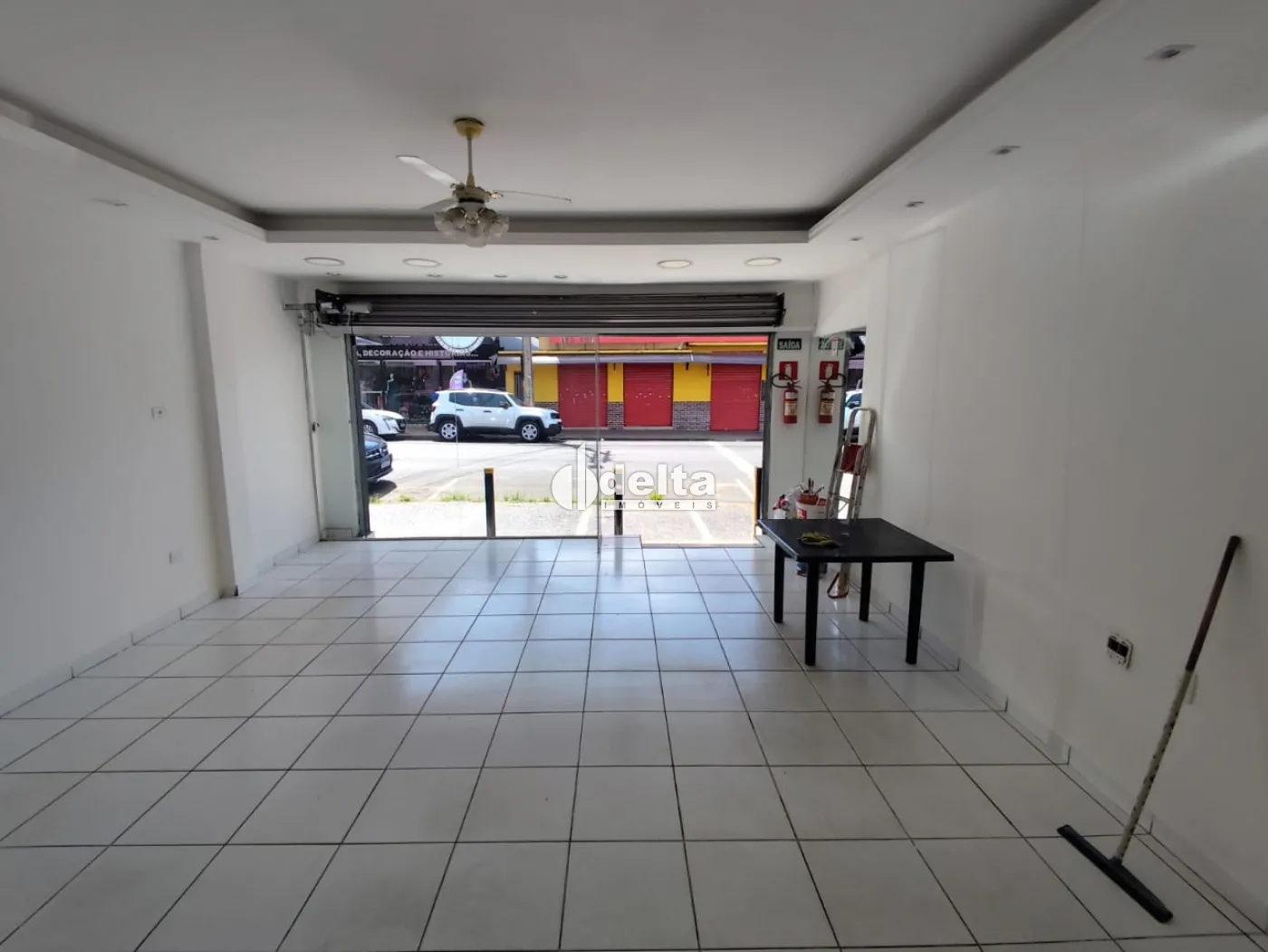 Alugar Loja / Padr&atilde;o em Uberl&acirc;ndia R$ 4.000,00 - Foto 12