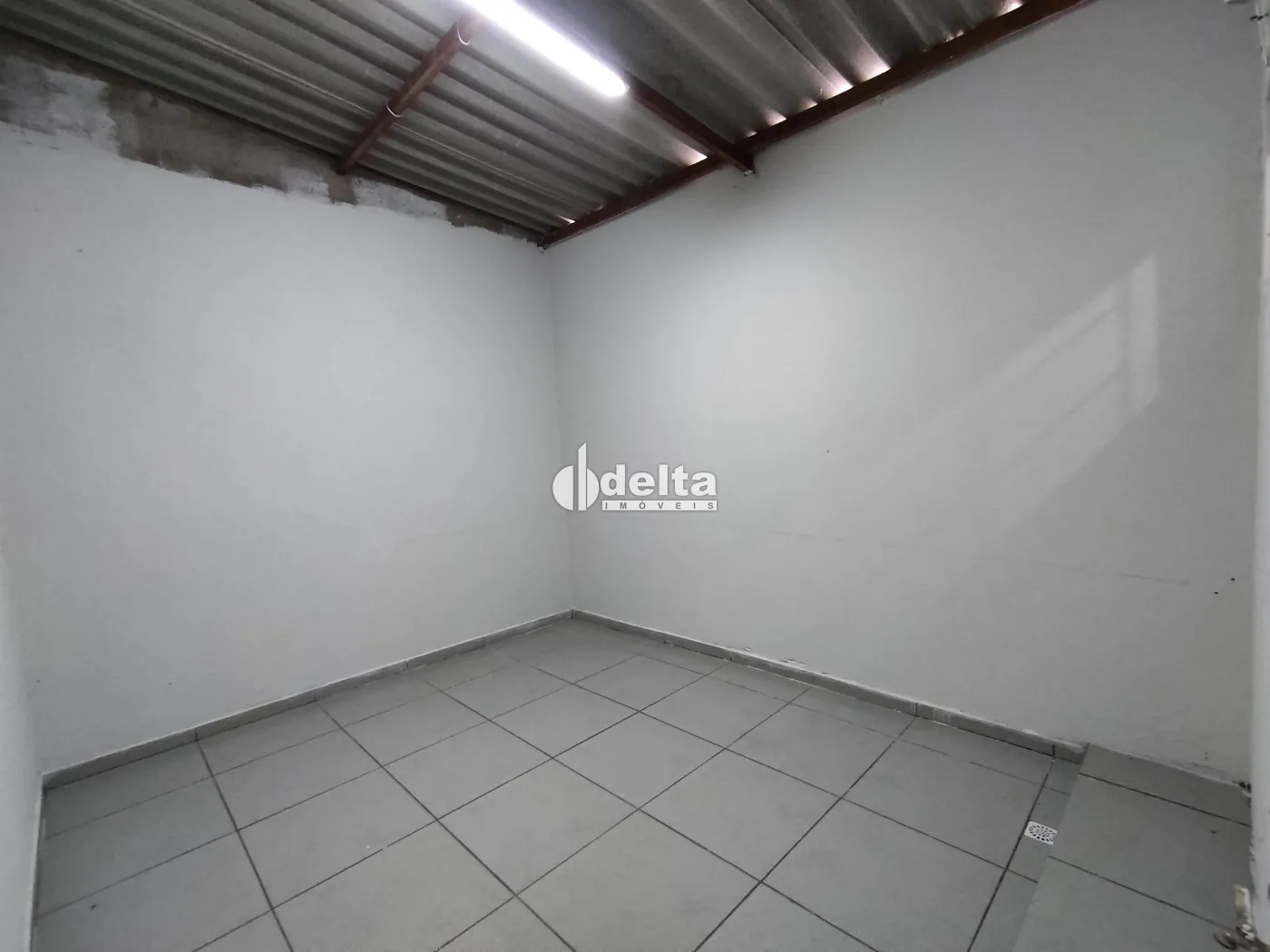 Alugar Loja / Padr&atilde;o em Uberl&acirc;ndia R$ 1.200,00 - Foto 4