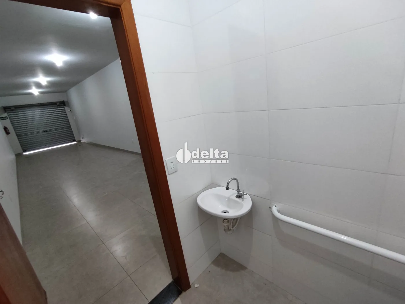 Alugar Loja / Padr&atilde;o em Uberl&acirc;ndia R$ 1.200,00 - Foto 7