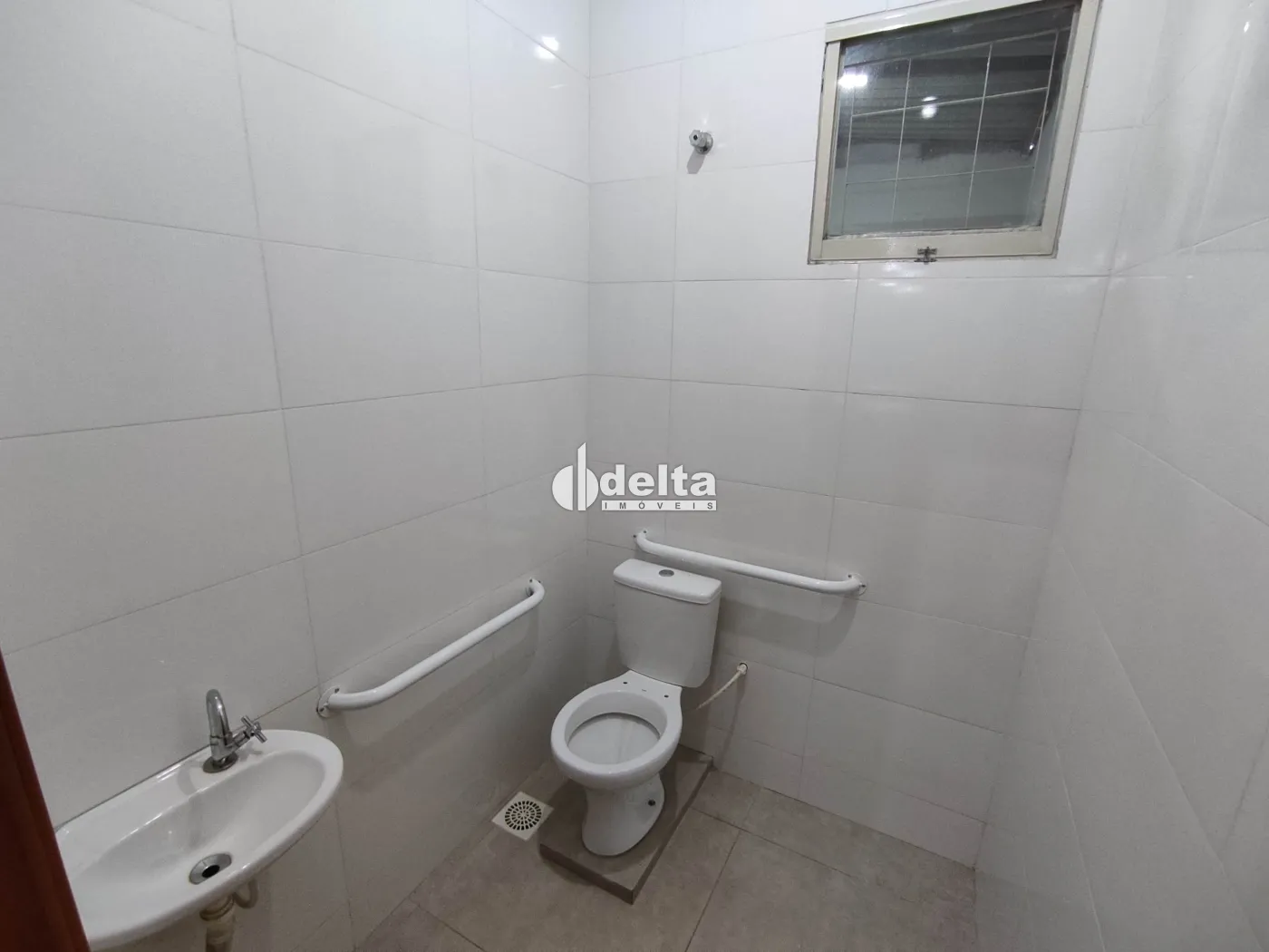 Alugar Loja / Padr&atilde;o em Uberl&acirc;ndia R$ 1.200,00 - Foto 8