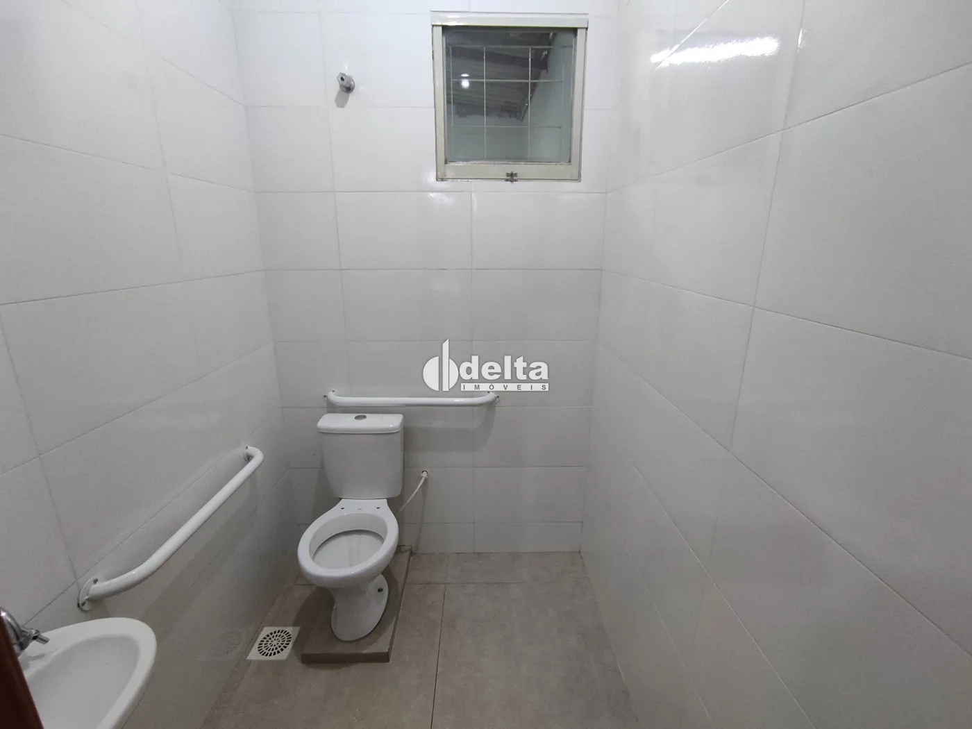 Alugar Loja / Padr&atilde;o em Uberl&acirc;ndia R$ 1.200,00 - Foto 9