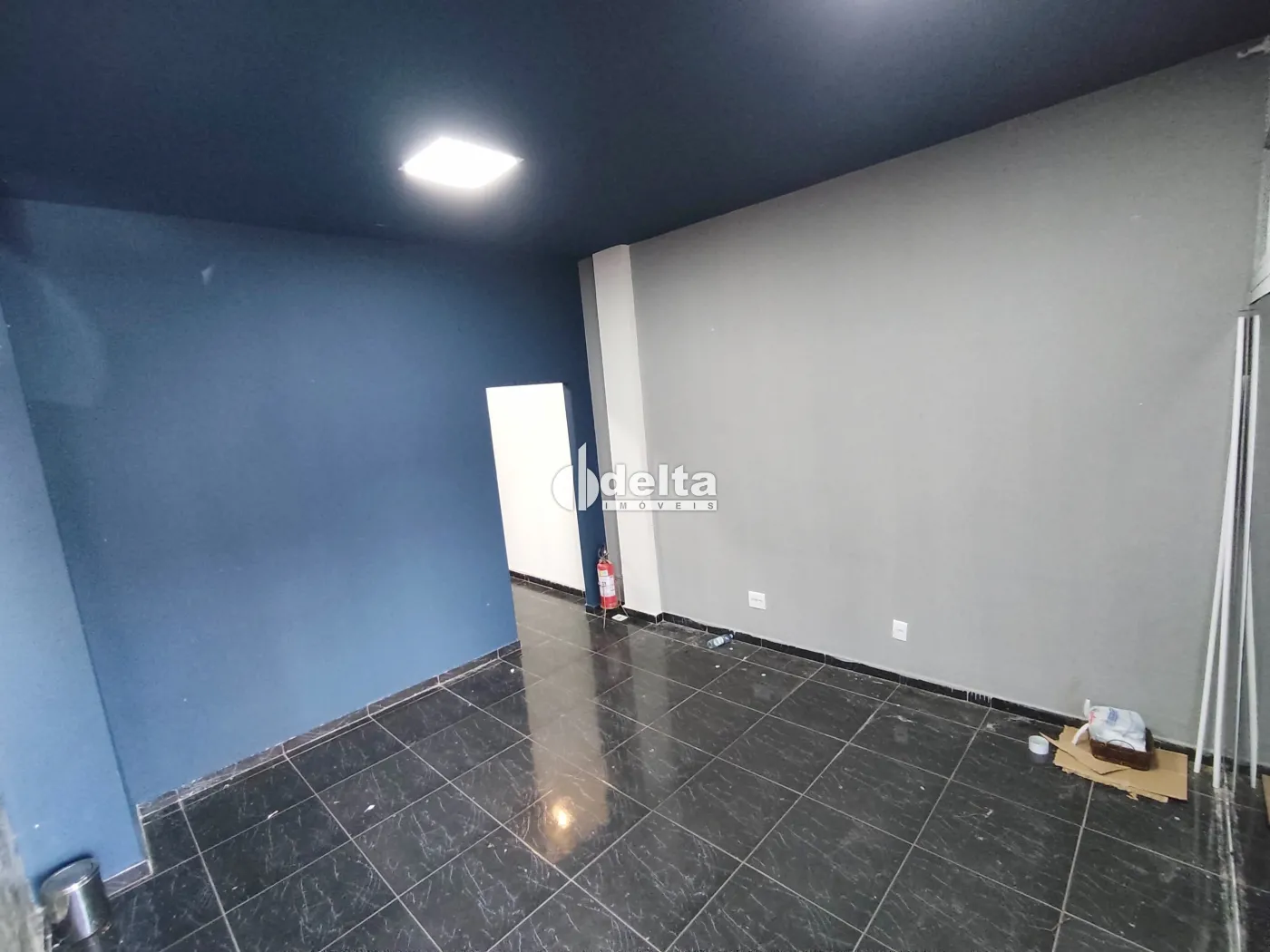 Alugar Loja / Padr&atilde;o em Uberl&acirc;ndia R$ 1.600,00 - Foto 2