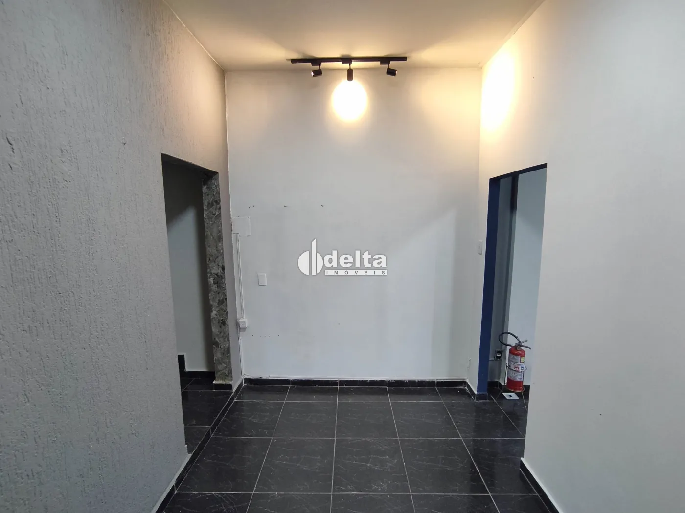 Alugar Loja / Padr&atilde;o em Uberl&acirc;ndia R$ 1.600,00 - Foto 5