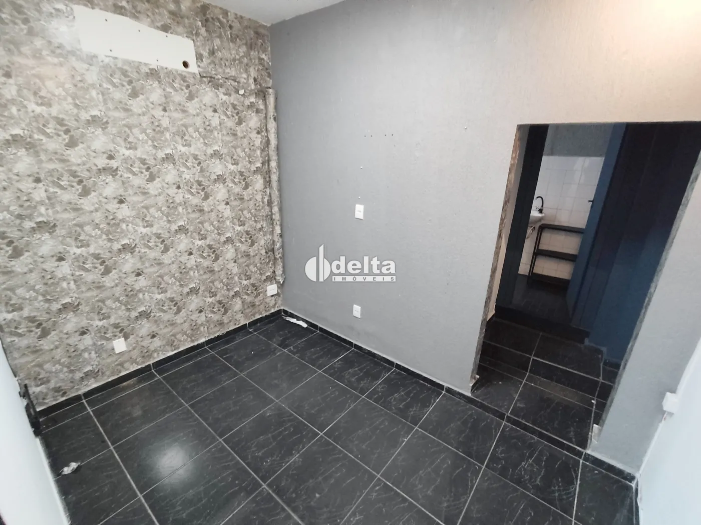 Alugar Loja / Padr&atilde;o em Uberl&acirc;ndia R$ 1.600,00 - Foto 4