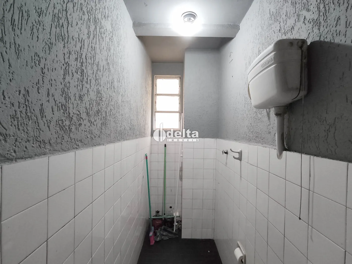 Alugar Loja / Padr&atilde;o em Uberl&acirc;ndia R$ 1.600,00 - Foto 6