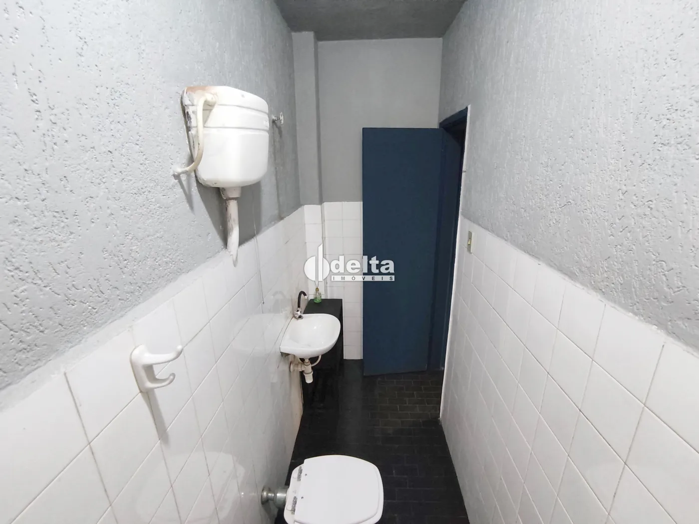 Alugar Loja / Padr&atilde;o em Uberl&acirc;ndia R$ 1.600,00 - Foto 7