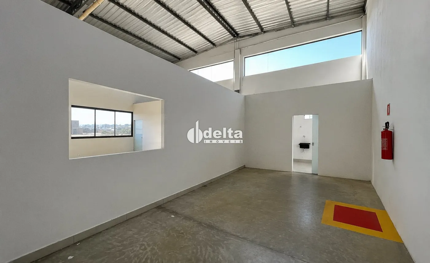 Alugar Loja / Padr&atilde;o em Uberl&acirc;ndia R$ 15.000,00 - Foto 4
