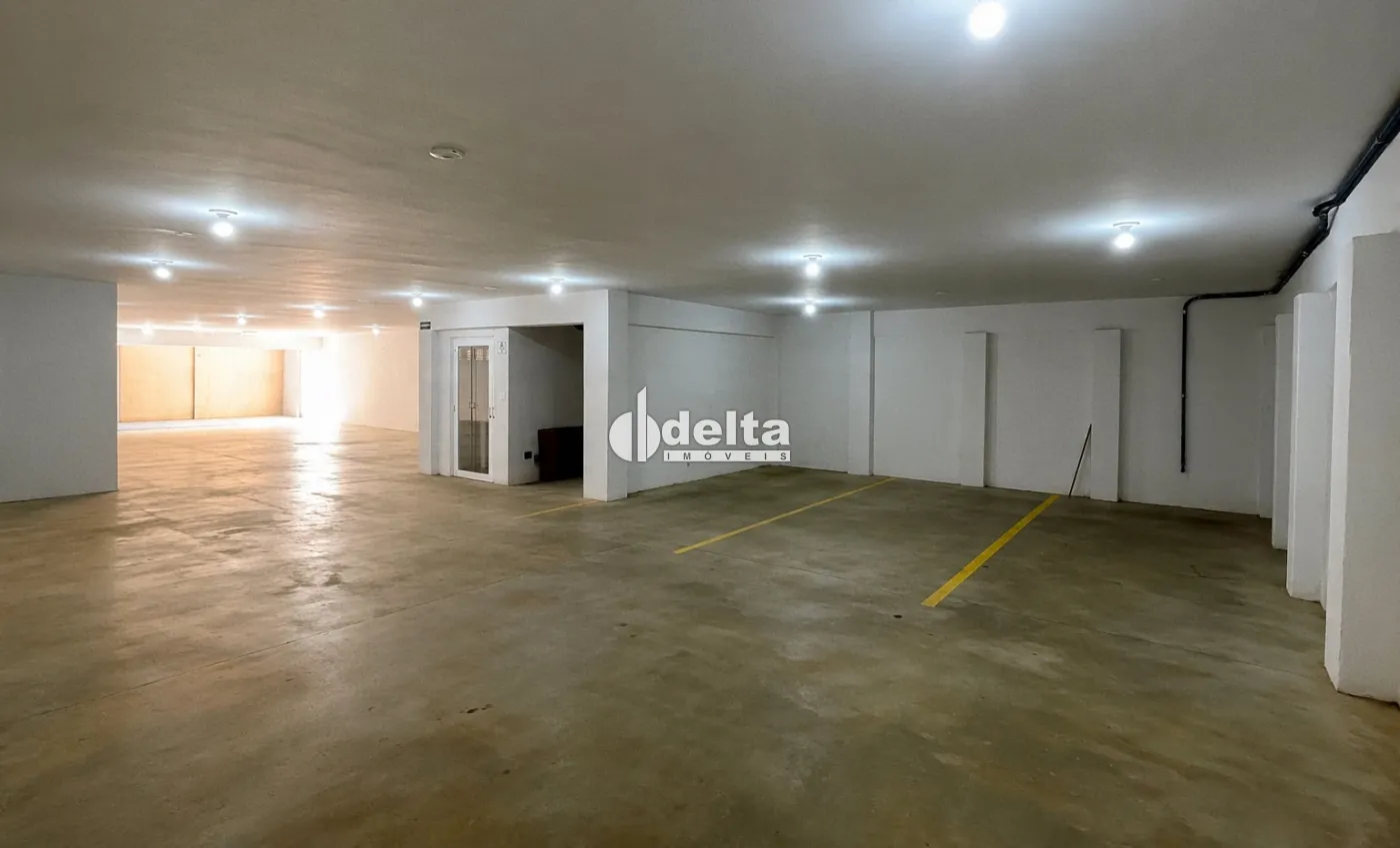 Alugar Loja / Padr&atilde;o em Uberl&acirc;ndia R$ 15.000,00 - Foto 13