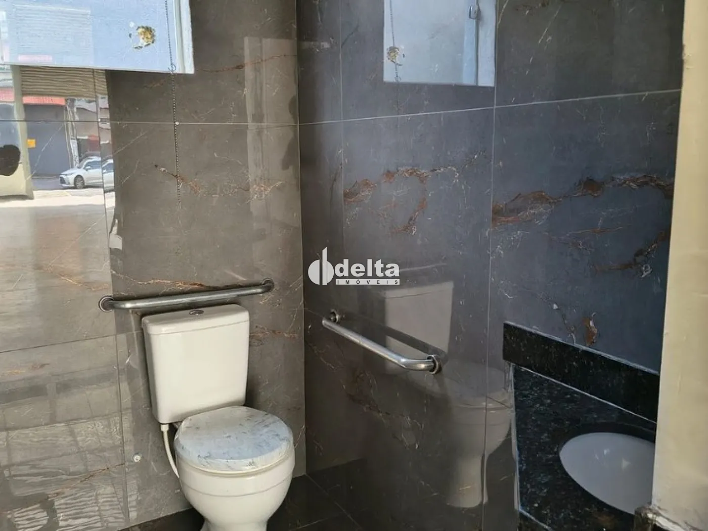 Alugar Loja / Padr&atilde;o em Uberl&acirc;ndia R$ 9.000,00 - Foto 6