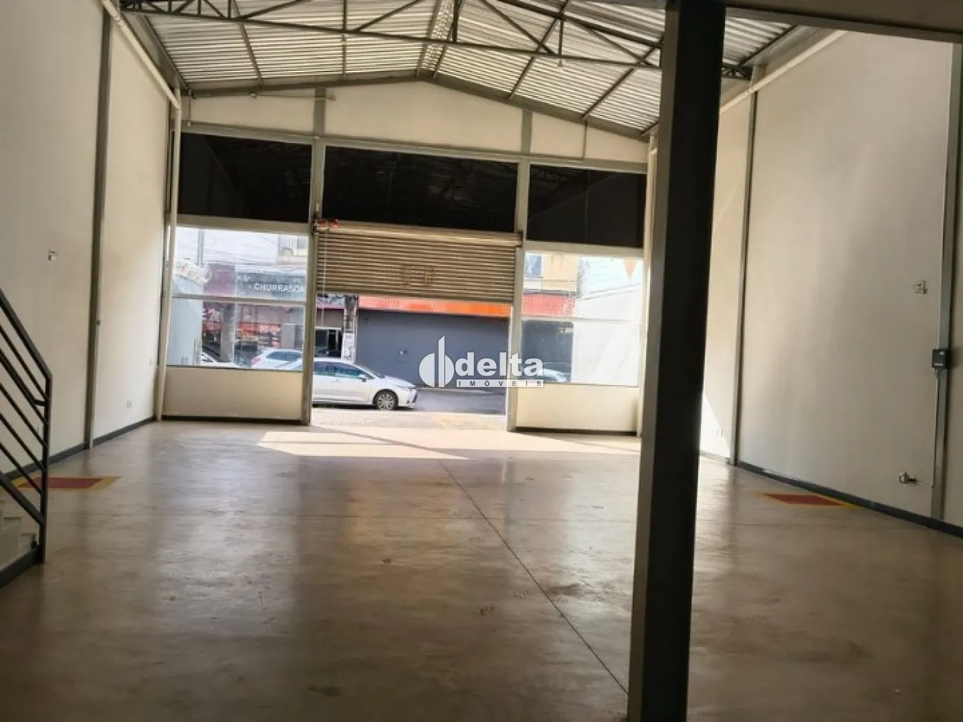 Alugar Loja / Padr&atilde;o em Uberl&acirc;ndia R$ 9.000,00 - Foto 2