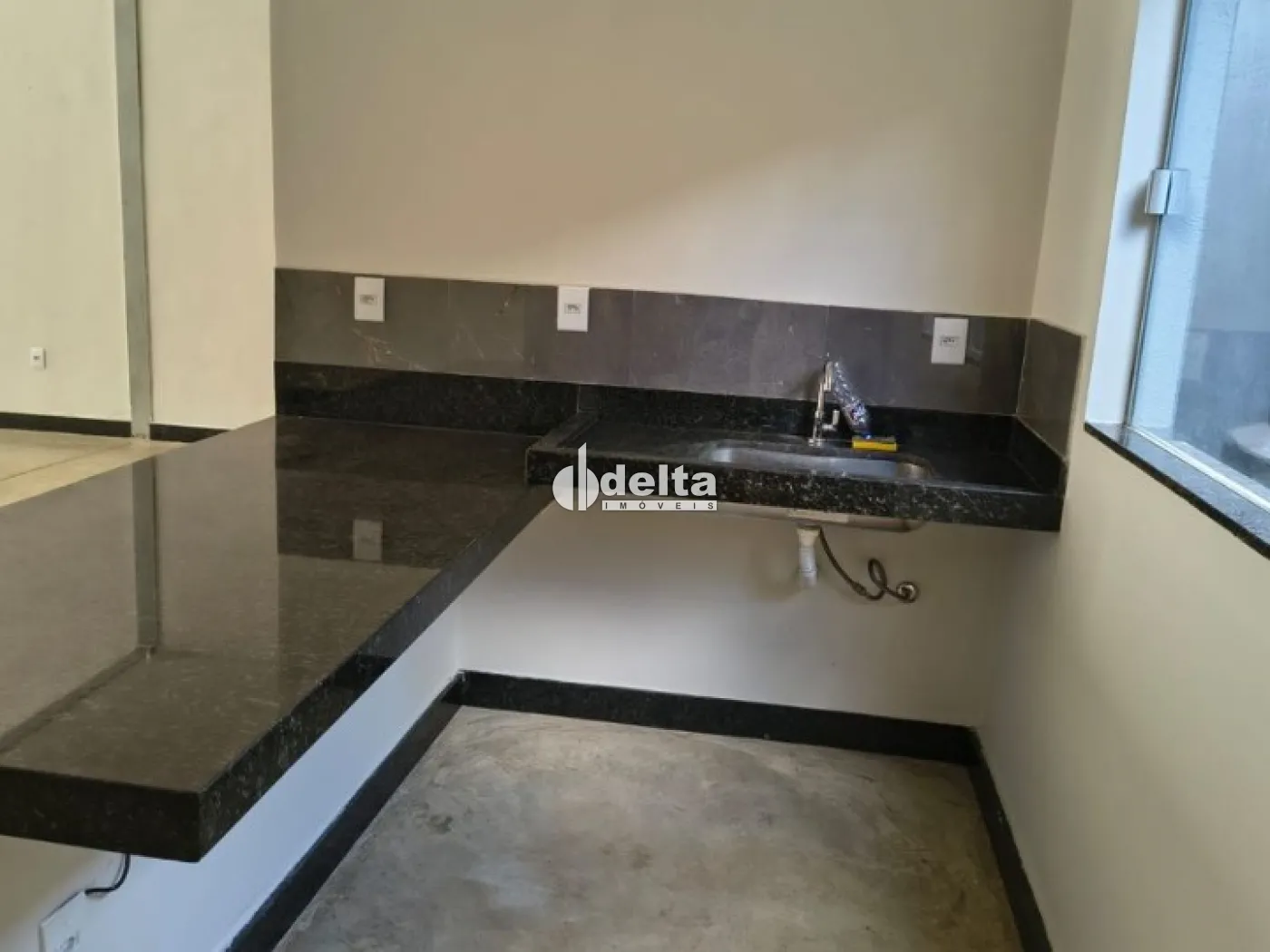 Alugar Loja / Padr&atilde;o em Uberl&acirc;ndia R$ 9.000,00 - Foto 8