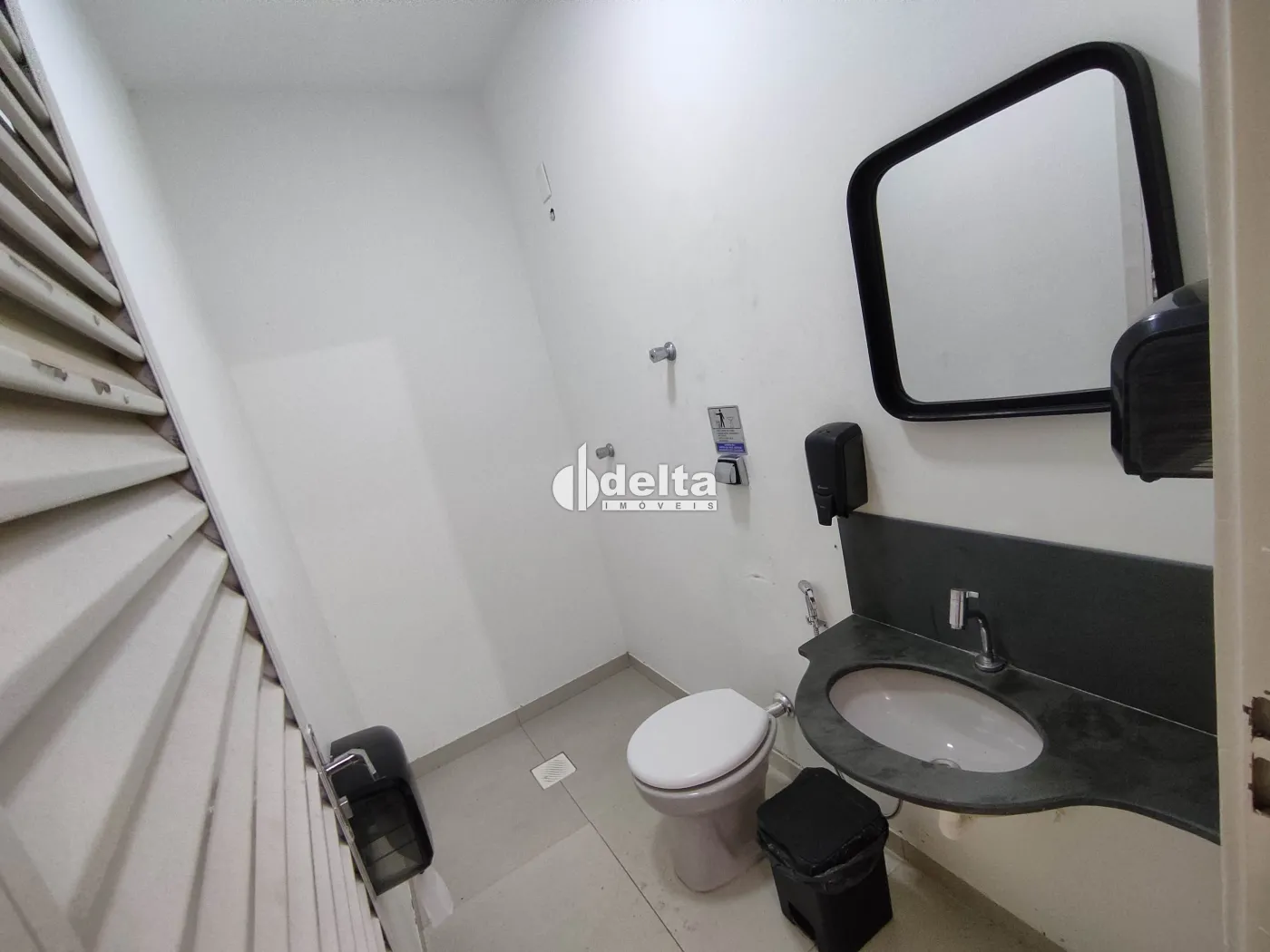 Alugar Loja / Padr&atilde;o em Uberl&acirc;ndia R$ 5.000,00 - Foto 11