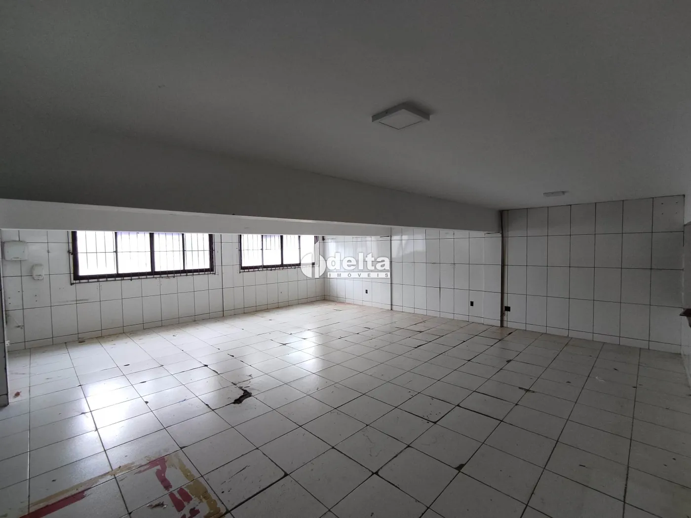 Alugar Loja / Padr&atilde;o em Uberl&acirc;ndia R$ 5.000,00 - Foto 15
