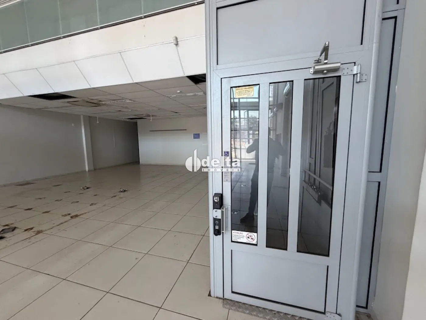 Alugar Loja / Padr&atilde;o em Uberl&acirc;ndia R$ 20.000,00 - Foto 4