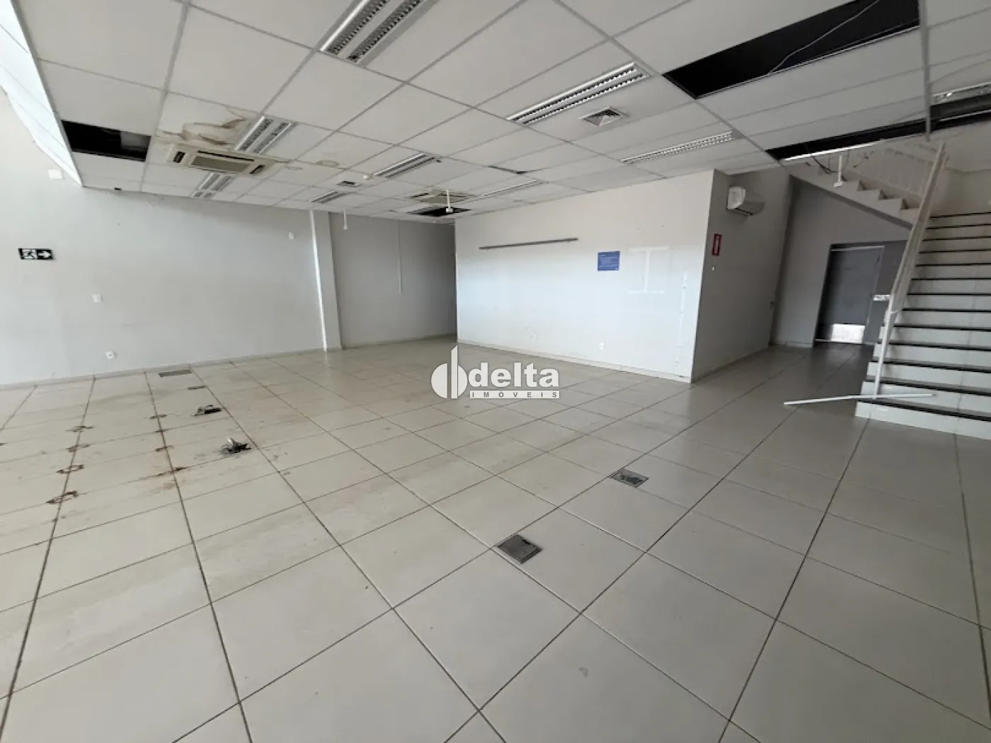 Alugar Loja / Padr&atilde;o em Uberl&acirc;ndia R$ 20.000,00 - Foto 12