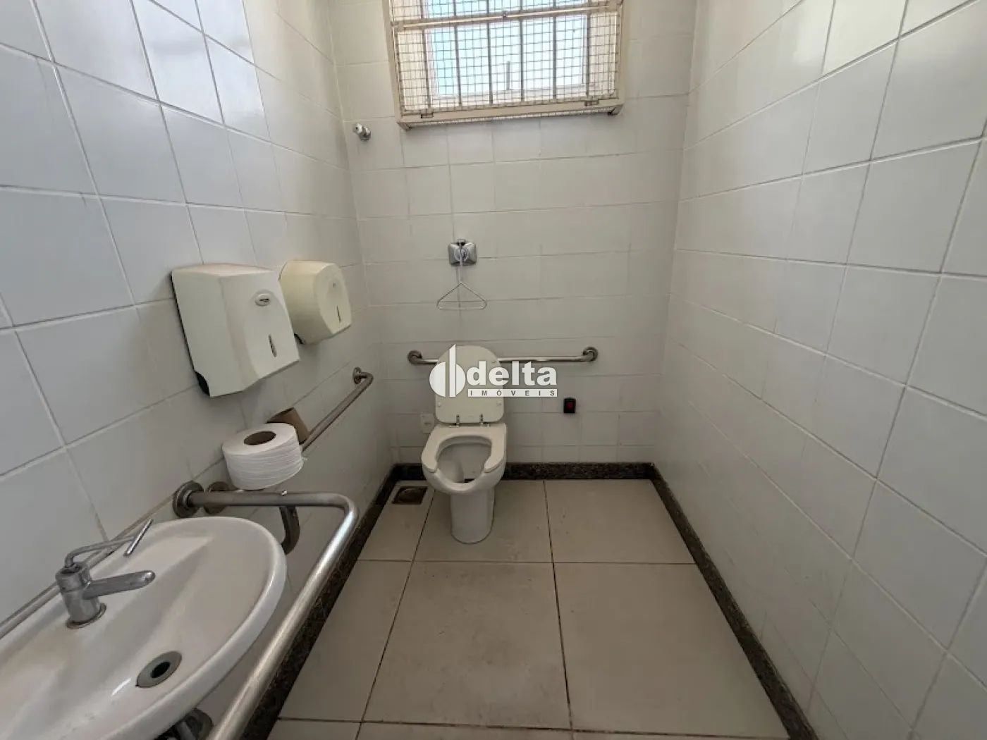 Alugar Loja / Padr&atilde;o em Uberl&acirc;ndia R$ 20.000,00 - Foto 13