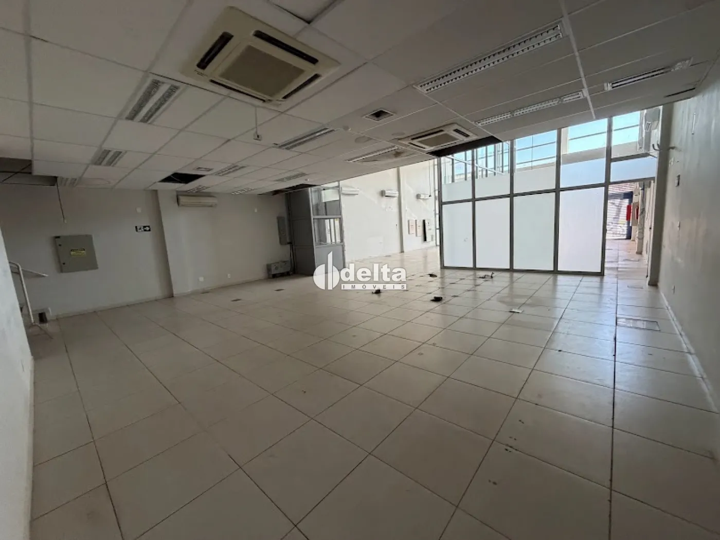 Alugar Loja / Padr&atilde;o em Uberl&acirc;ndia R$ 20.000,00 - Foto 18