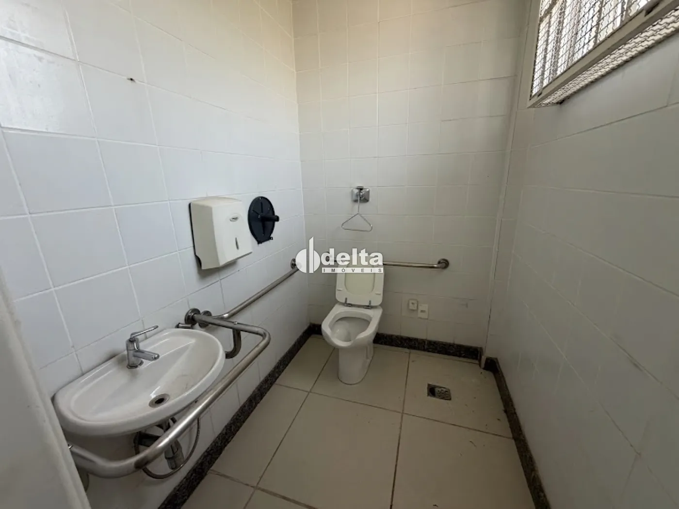 Alugar Loja / Padr&atilde;o em Uberl&acirc;ndia R$ 20.000,00 - Foto 22