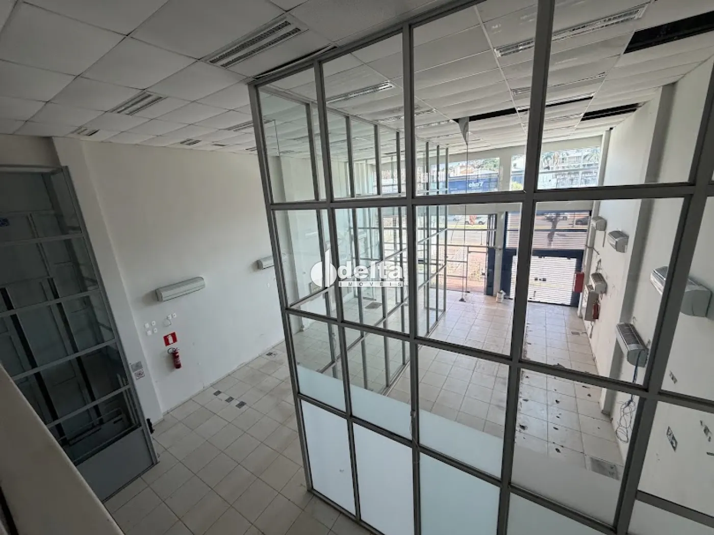 Alugar Loja / Padr&atilde;o em Uberl&acirc;ndia R$ 20.000,00 - Foto 24