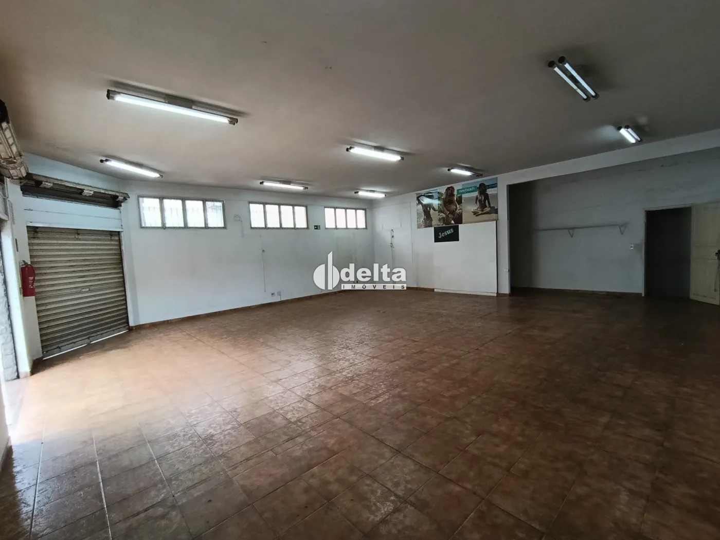 Alugar Loja / Padr&atilde;o em Uberl&acirc;ndia R$ 4.800,00 - Foto 3