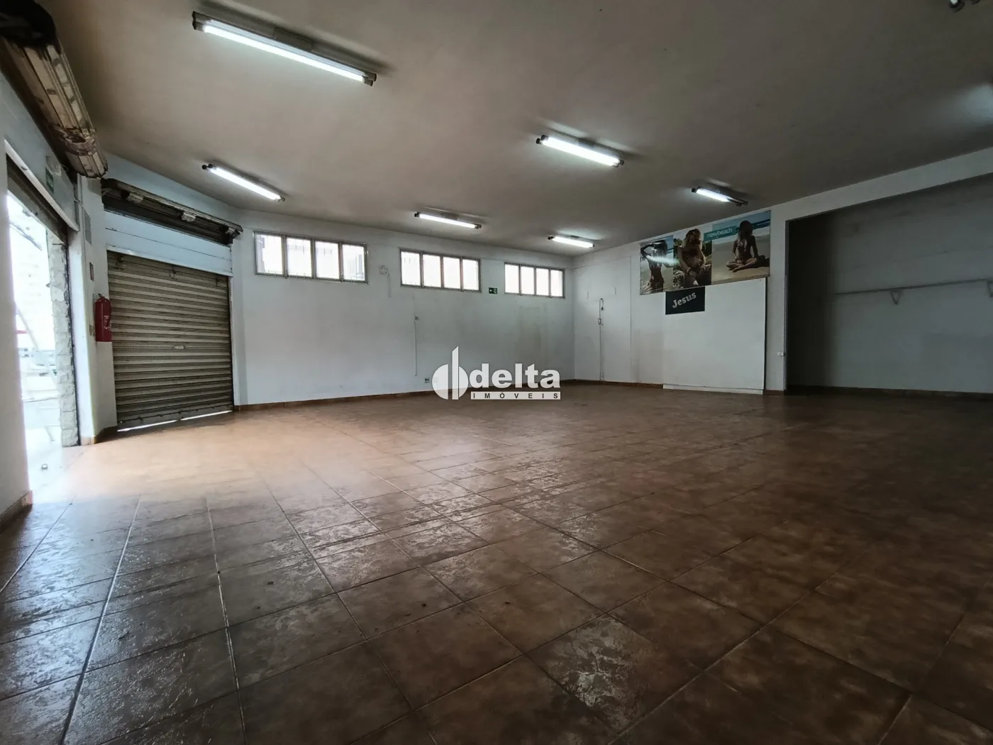 Alugar Loja / Padr&atilde;o em Uberl&acirc;ndia R$ 4.800,00 - Foto 4