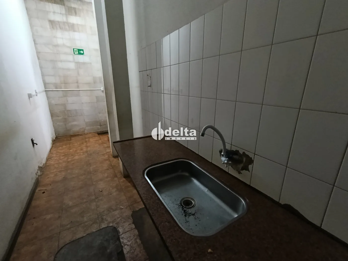 Alugar Loja / Padr&atilde;o em Uberl&acirc;ndia R$ 4.800,00 - Foto 12