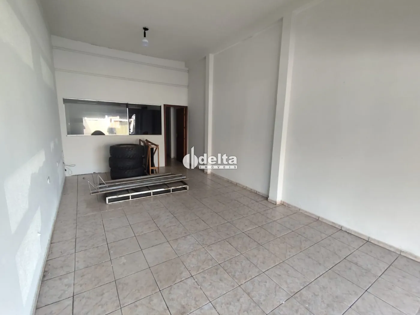 Alugar Loja / Padr&atilde;o em Uberl&acirc;ndia R$ 3.000,00 - Foto 3