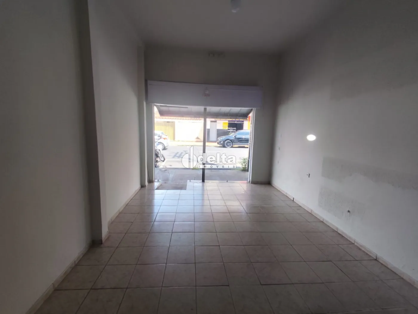 Alugar Loja / Padr&atilde;o em Uberl&acirc;ndia R$ 3.000,00 - Foto 5