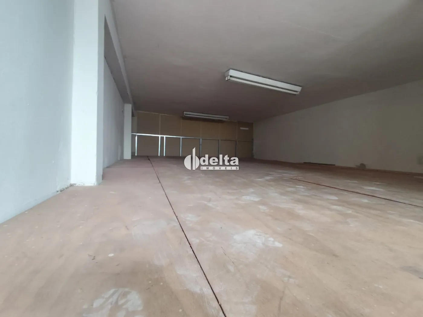 Alugar Loja / Padr&atilde;o em Uberl&acirc;ndia R$ 3.000,00 - Foto 12