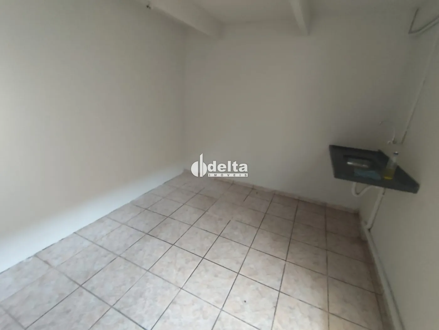 Alugar Loja / Padr&atilde;o em Uberl&acirc;ndia R$ 3.000,00 - Foto 13