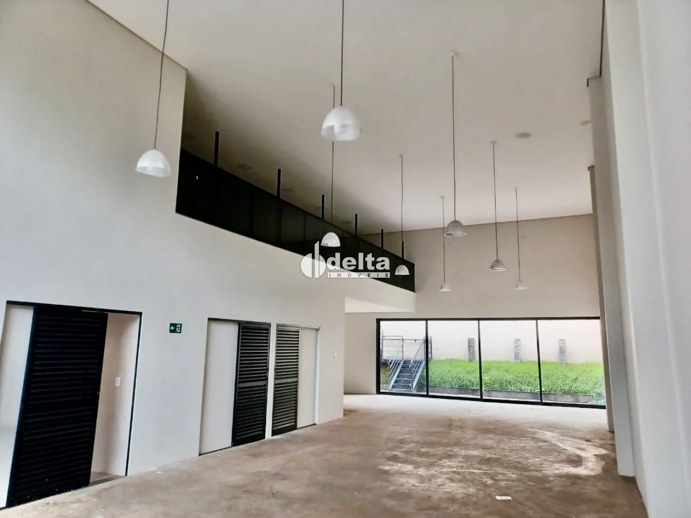 Alugar Loja / Padr&atilde;o em Uberl&acirc;ndia R$ 8.000,00 - Foto 1