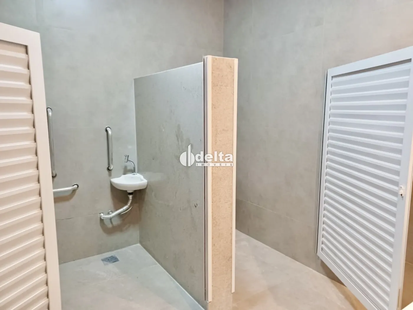 Alugar Loja / Padr&atilde;o em Uberl&acirc;ndia R$ 8.000,00 - Foto 11