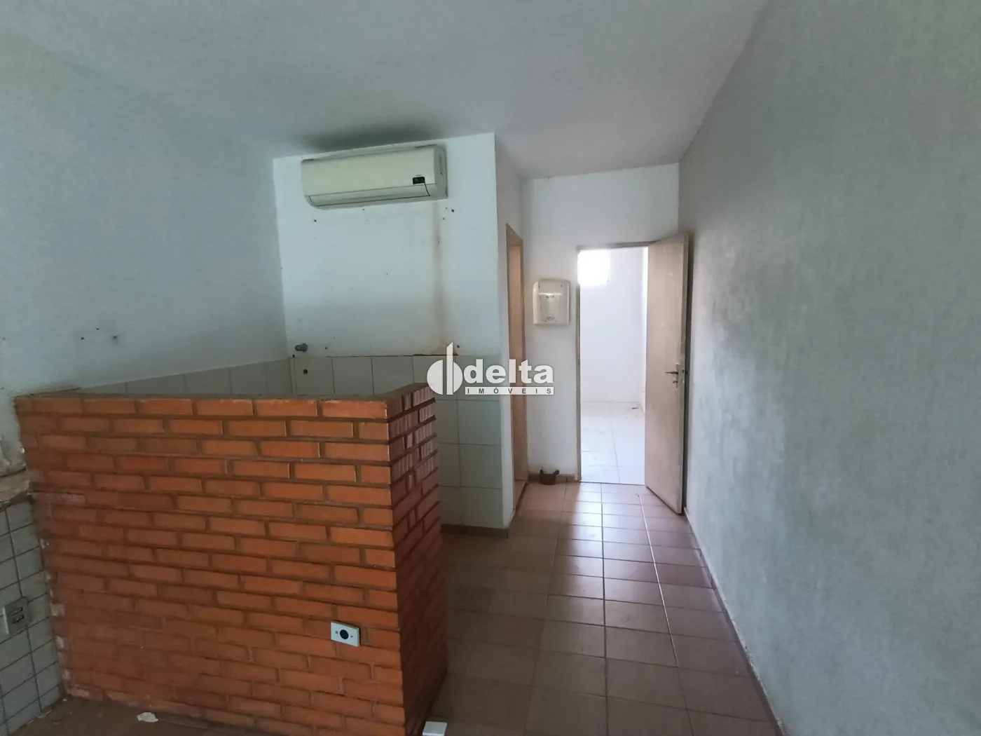 Alugar Loja / Padr&atilde;o em Uberl&acirc;ndia R$ 3.000,00 - Foto 4